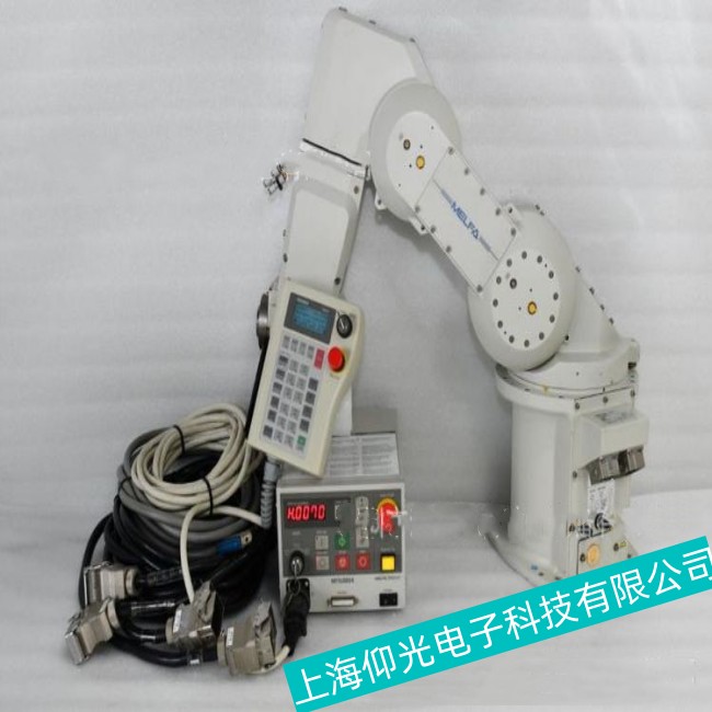 �˲�MITSUBISHI����RV-FRϵ�л������ŷ���������񶯹���ά��